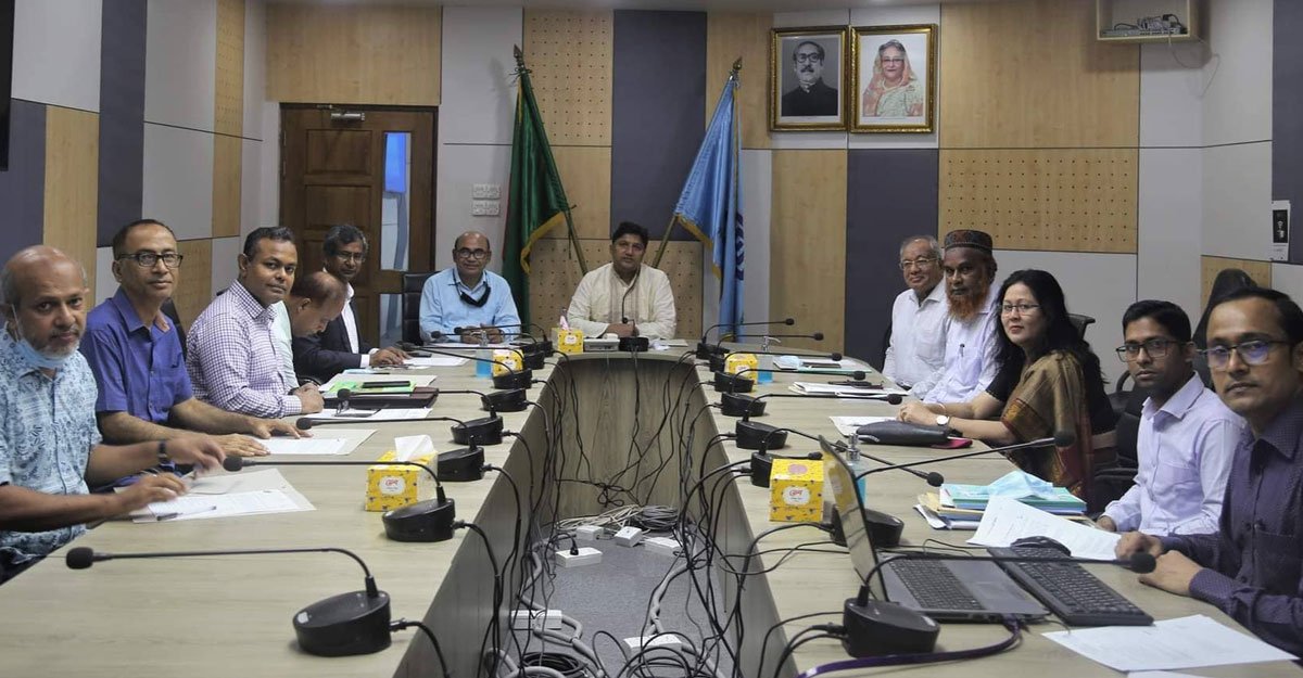 বিশ্ববিদ্যালয় শিক্ষক